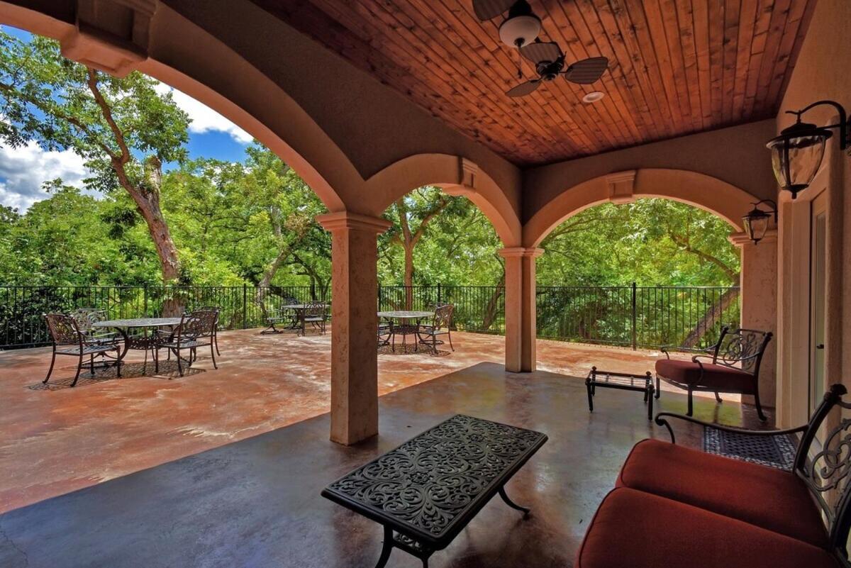 Messina Inn Wimberley Habitación foto